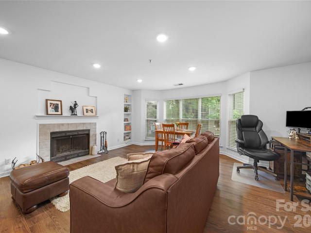 509 N Graham Street # 2A