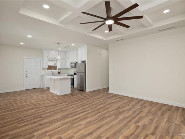 509 N Onyx Avenue