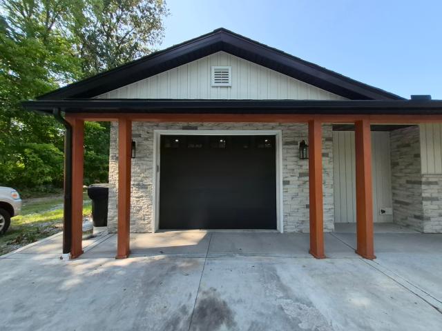 509 W Maple Street