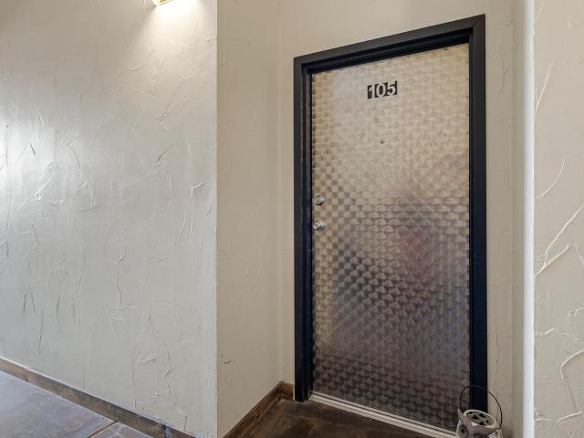 509 W Olive Street # 105