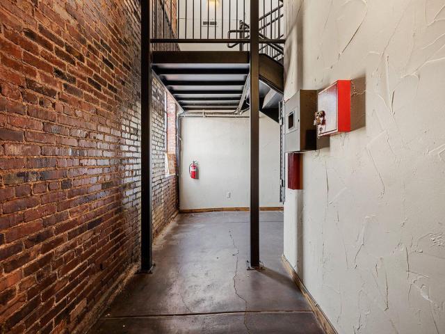 509 W Olive Street # 204