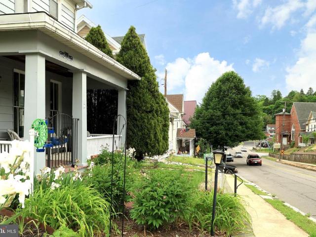 509 Willowbank Street