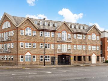 50 52 Throwley Way, Sutton, Surrey SM1, 2 bed flat to rent, £1,850 pcm | PrimeLocation