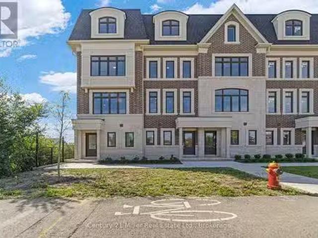50 2150 Trafalgar Road, Oakville Ro River Oaks, ON, L6H 8A.