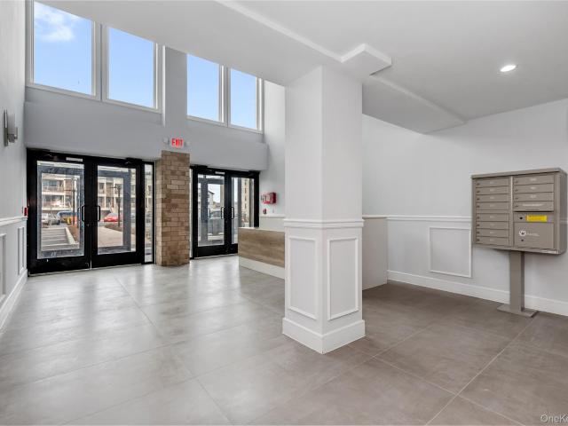 50 W Broadway 1101