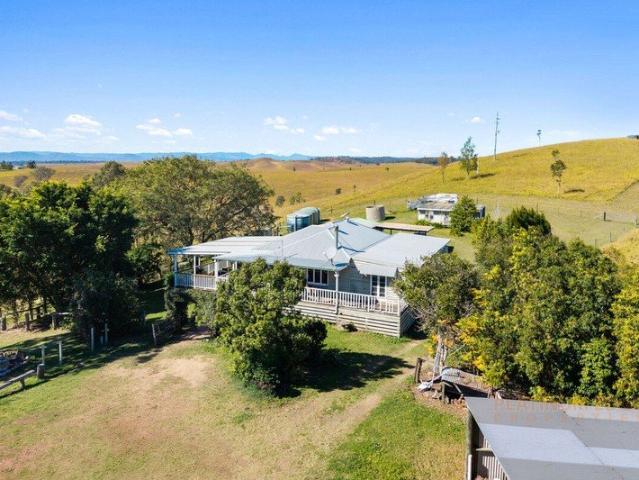 50 Acre Lifestyle Retreat with Queenslander Charm & Spectacular Mountain Views Available To Inspect