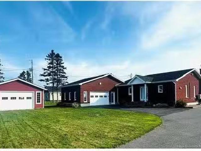 50 Allee Du Motel, Petit Rocher, NB, E8J 1K9 house for sale.