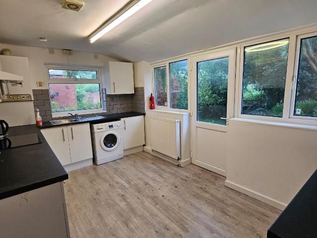 50 Ash Road