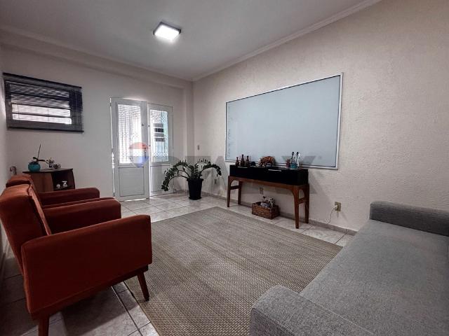 50 Área Útil Apartamento Alugar, 1 Dormitórios localizado em Rua Santa Cruz, 336 Supermercado Infanger Centro, Vinhedo, São Paulo, 13280041 | Brasil
