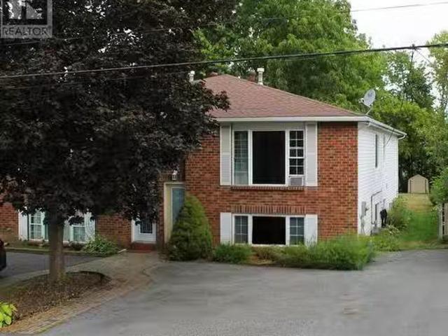 50 B Fifth Street W, South Dundas, ON, K0C 1X0 house for sal.