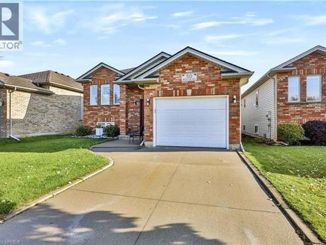 50 Brewster Way, Brantford, ON, N3T 6N4 house for sale | Listing ID 40870 | Royal LePage