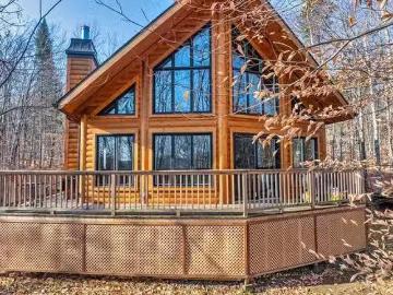 50 Ch. Des Muses, Mont Tremblant, QC, J8E 2H4 house for sale.