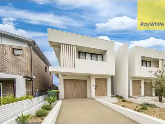 50 Dawn Street, GREYSTANES House for rent Listed by Therese S.