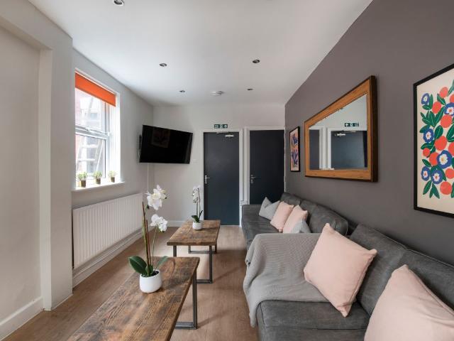 50 Derby Grove, Nottingham NG7, 6 bed property to rent, £689 pppm | PrimeLocation