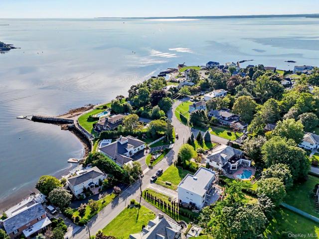 50 Echo Bay Drive