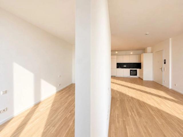 50. Etage mit 10sqm Loggia: Erstbezug DC2 Tower inkl. Fitnessstudio