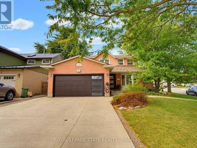 50 Fusilier Drive, Hamilton, ON, L9B 2E1 house for sale | Listing ID X13838 | Royal LePage