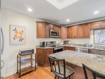50 Glenwood Ave Unit 505, Jersey City, US, NJ