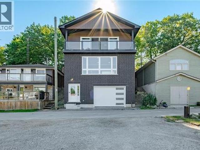 50 Grand Street, Port Dover, ON, N0A 1N7 house for sale | Listing ID 40817 | Royal LePage