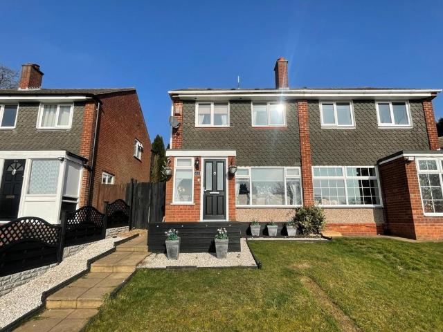 50 Hathaway Road, Four Oaks, B75 5HY, United Kingdom | 3 bed duplex for rent #112137735 | Rentberry