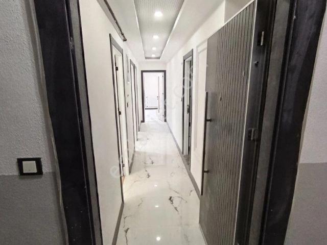 %50 Krediyle Arnavutköy Sitede Satılık 2+1 Ara Kat Daire