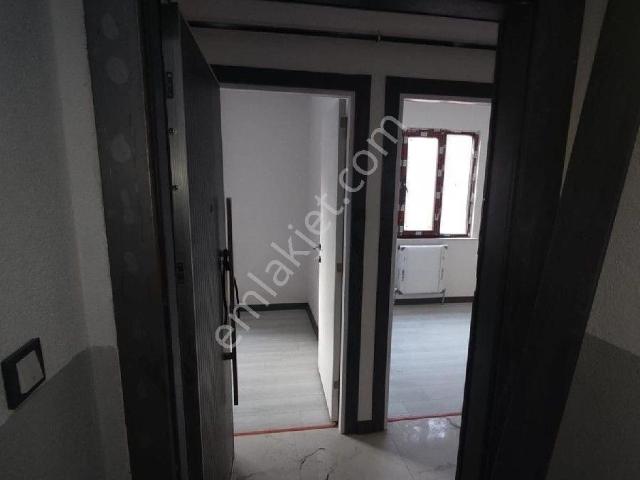 %50 Krediyle Arnavutköy Sitede Satılık 2+1 Ara Kat Daire