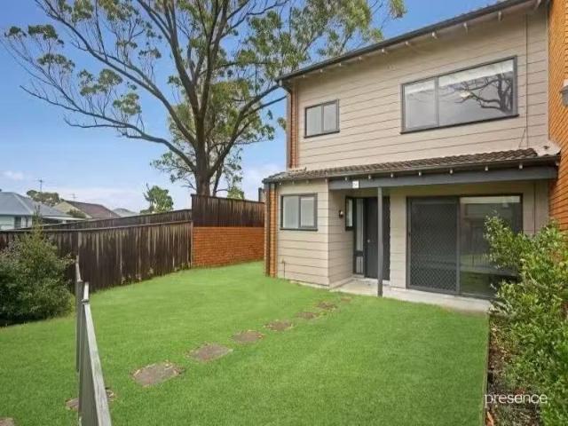 50 Lake Street, Windale Townhouse for rent Listed by Presence.