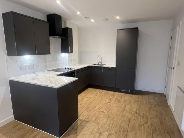 50 Lincoln House Nelson Street, Bolton, Lancashire BL3, 1 bed flat to rent, £850 pcm | PrimeLocation