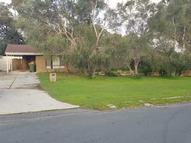 50 Mcgrath Road, Munster, WA 6166