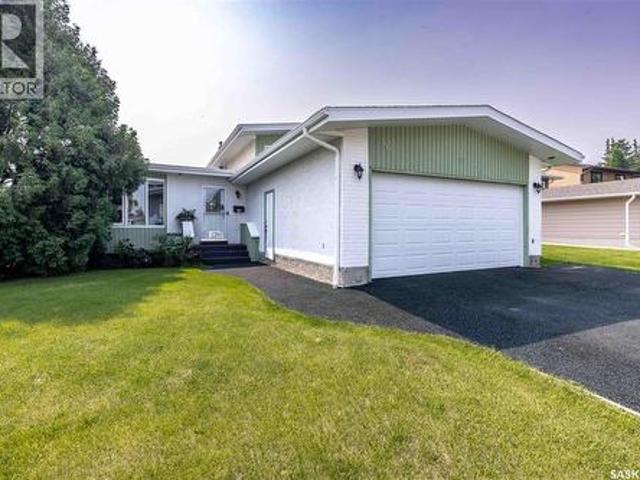 50 Manitou Court, Saskatoon, SK, S7K 5G3 house for sale | Listing ID SK044014 | Royal LePage