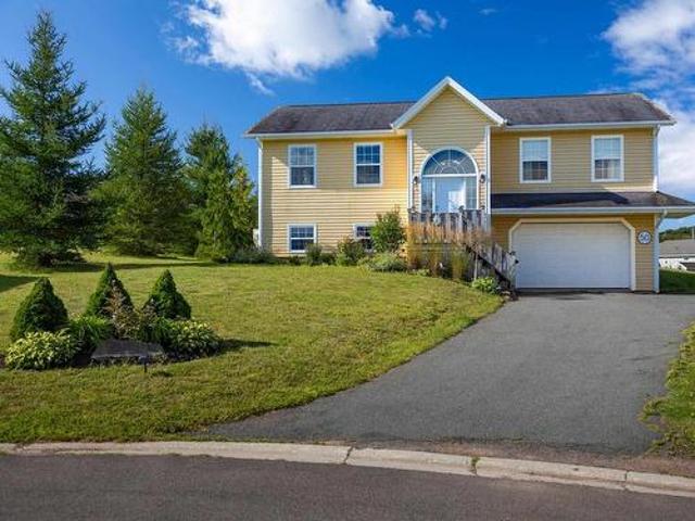 50 Maclauchlan Drive, Stratford, PE, C1B 1M2 house for sale | Listing ID 202622 | Royal LePage
