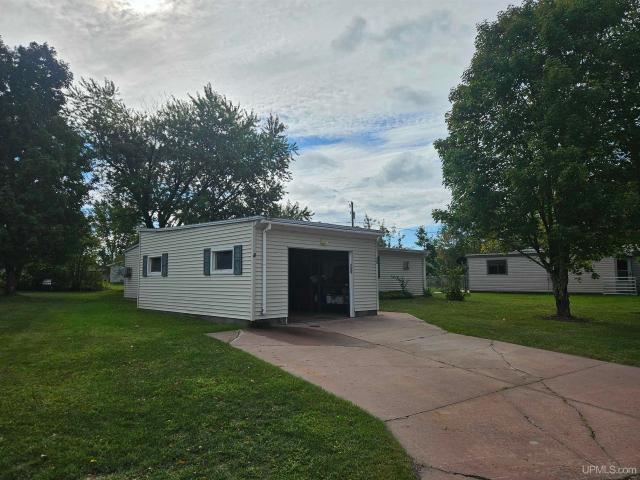 50 Maple Street