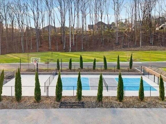 50 Northside Drive NW