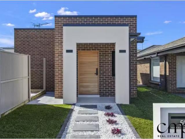 50 Norfolk Boulevard, SPRING FARM House for rent Listed by Ni.