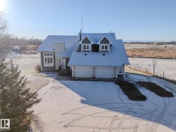 Leduc County, Alberta - Fireplace, Deck