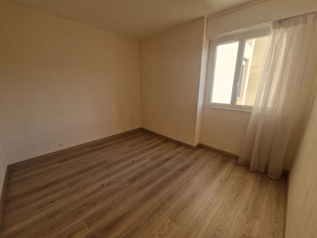50 RUE DE LA MONTAT / T3 70m² + balcon + chauffage inclus