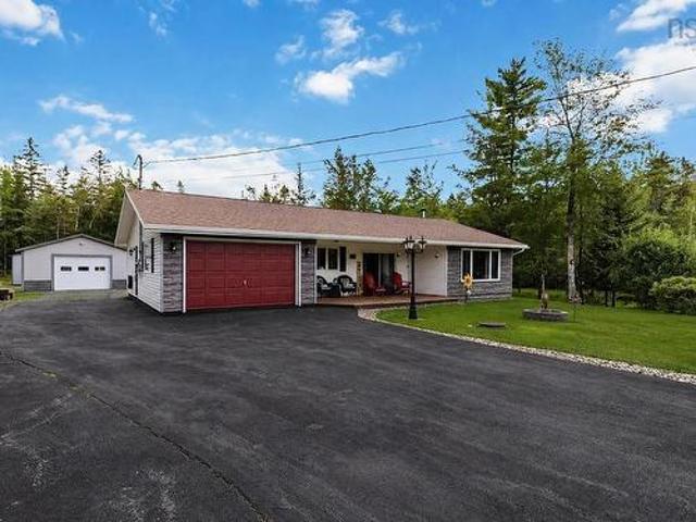 50 Skyridge Drive, Dutch Settlement, NS, B2S 2G4 house for sale | Listing ID 202621 | Royal LePage