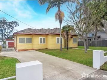 50 Shoalhaven Street, NOWRA House for rent Listed by Maddison.