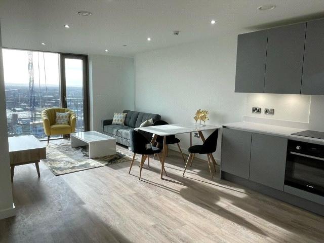 50 Store Street, Manchester, M1 2 bed apartment to rent £1,650 pcm £381 pw