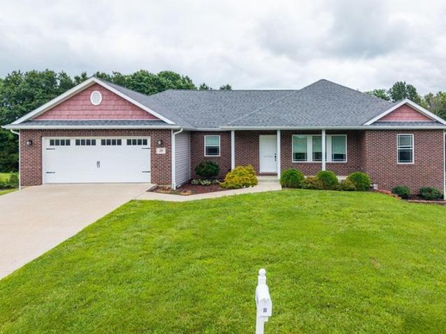 50 Sterling Brock Dr, Harrisburg, MO 65256