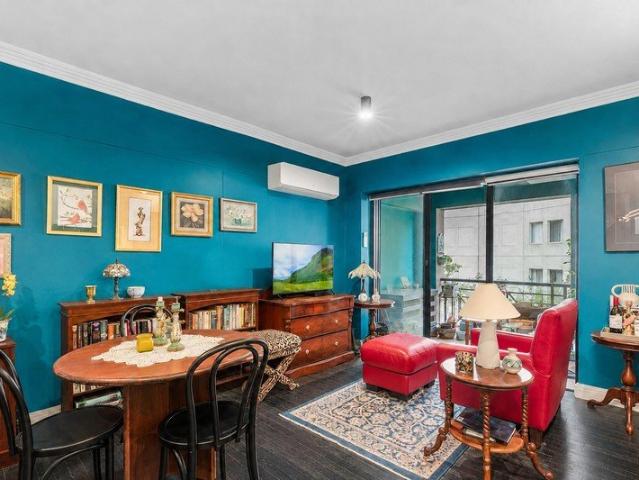 50m2 Designer apartment with North Facing Balcony