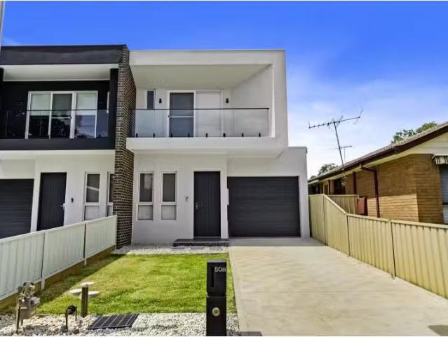 50A Carinda Street, Ingleburn House for rent Listed by Leasin.