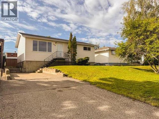 5104 46 Avenue, Spirit River, AB, T0H 3G0 house for sale | Listing ID A2337 | Royal LePage