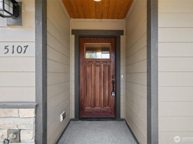 5107 NW Cannon Circle