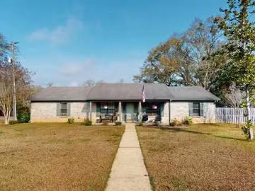 5109 GLENSHIRE DR, LOXLEY, AL 36551