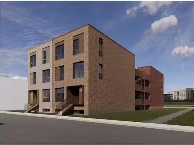 5100 5104 Rue Vaillant, Montréal Le Sud Ouest, QC, H4C 1K6.