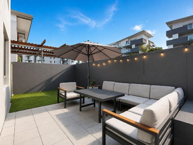 5101/12 Executive Drive, Burleigh Waters QLD 4220