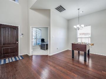 5101 Pinewood Drive
