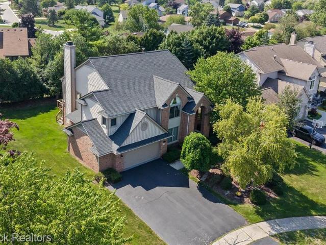 5101 Village Commons Drive