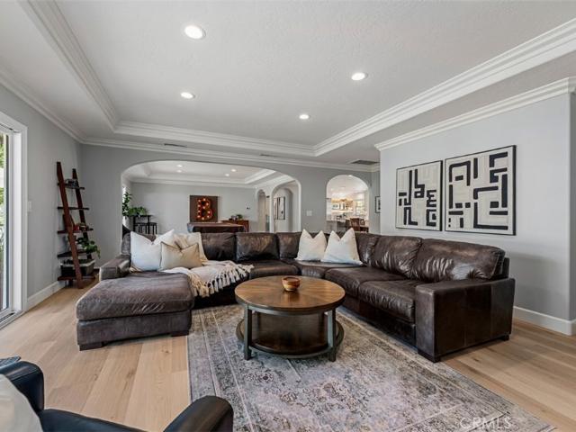 5102 Club Terrace